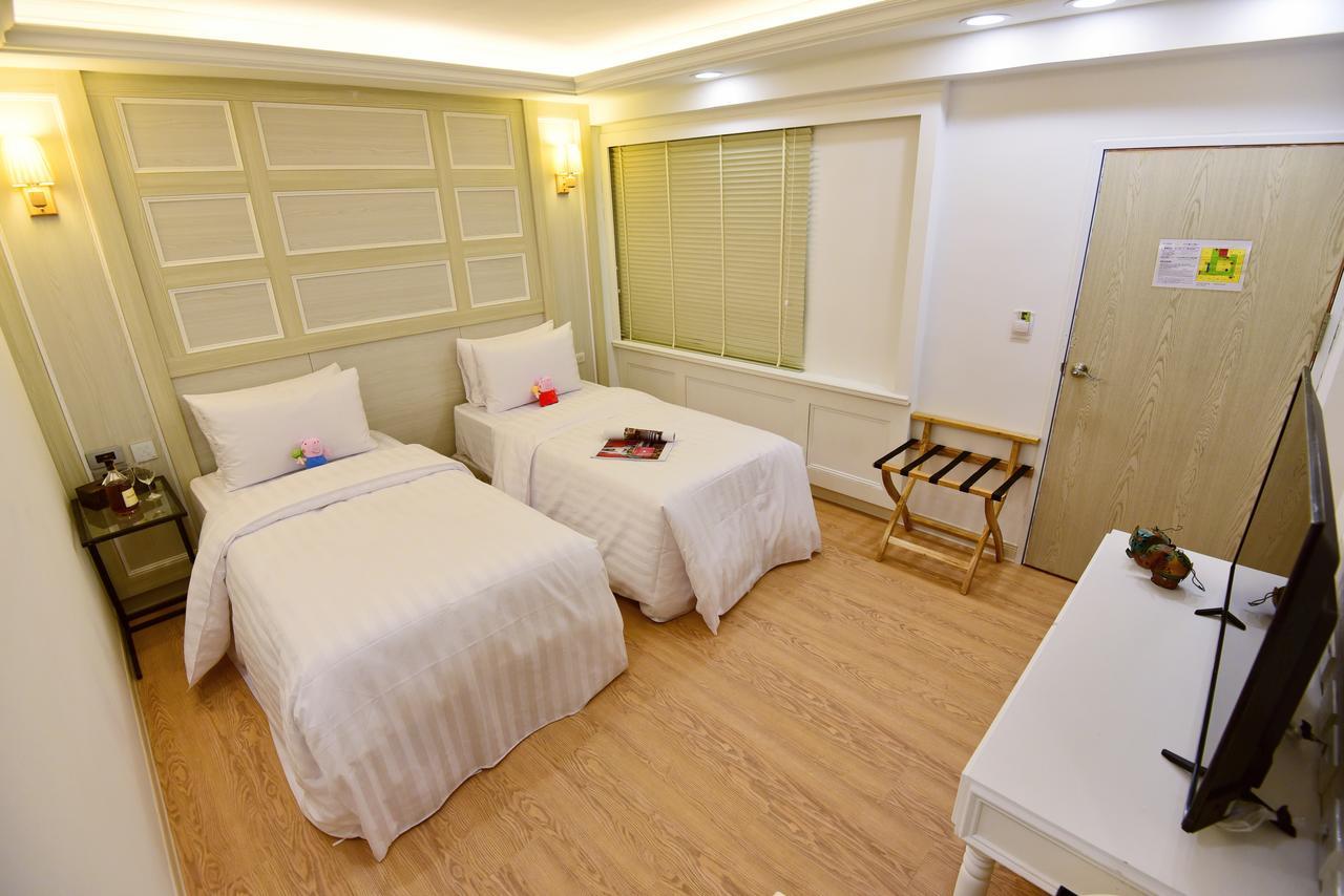 Migo Hotel Taichung Exterior photo