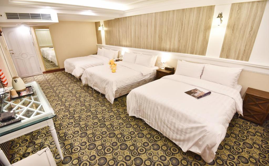 Migo Hotel Taichung Exterior photo